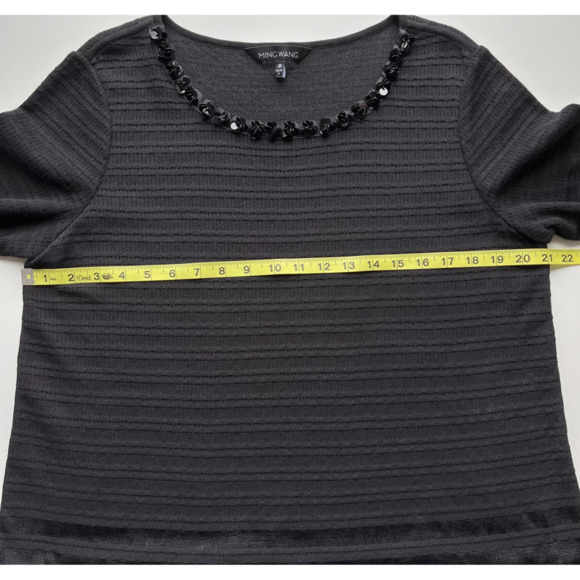 Ming Wang Ruffle Floral Sequin Embellished Short Sleeve Top Black Womens Medium - Picture 8 of 10
